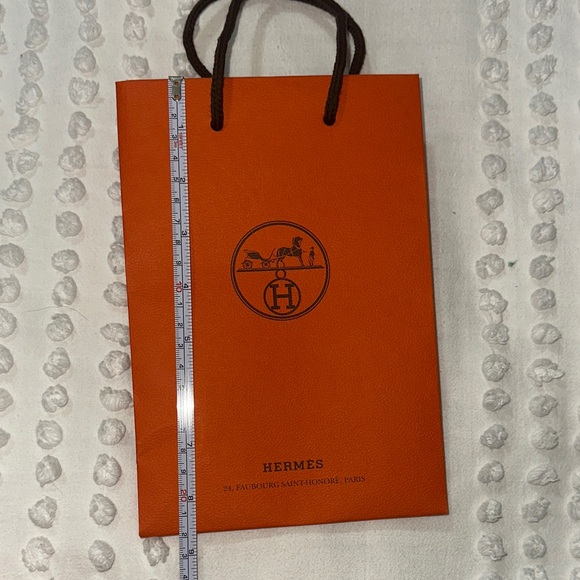 Hermes Shopping Bag - Picture 2 of 4